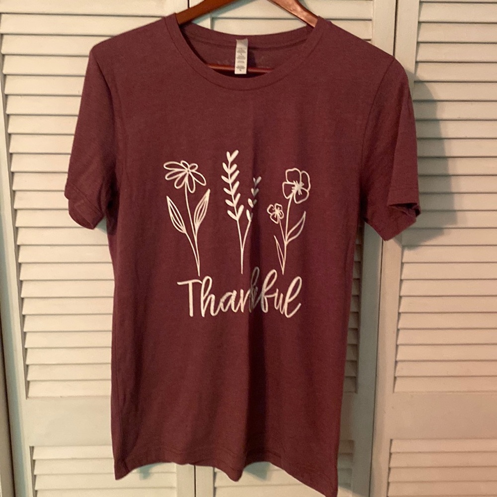 Bella Thankful t-shirt size M